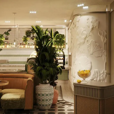 Aloft Karakoy